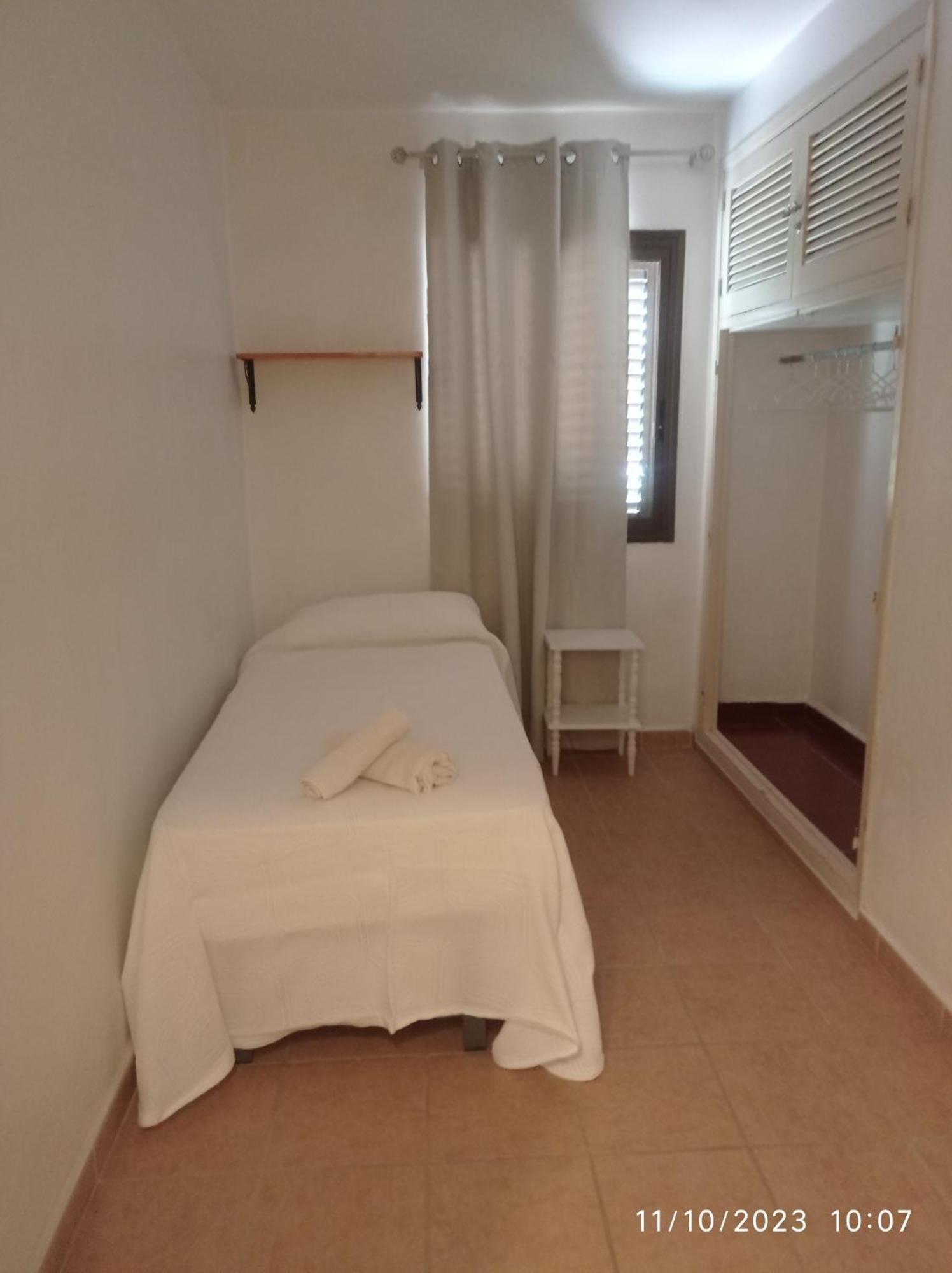 Apartamento Illa Blanca 埃斯普霍斯 外观 照片